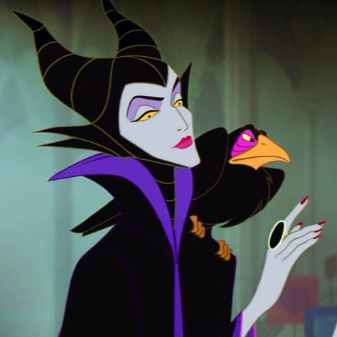 Maleficent 1959, Scary Disney, Sleeping Beauty Maleficent, Evil Disney, Disney Version, Disney Film, Disney Sleeping Beauty, Dark Fairy, Princess Aurora