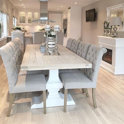 I am living for this dining table! I absolutely loovvee white wash!! What do you think? Small Living Room Ideas Cozy, Apartment Livingroom, Small Living Room Furniture, Small Living Room Layout, Set Meja Makan, Living Room Furniture Arrangement, Dining Room Table Decor, Trendy Living Rooms, Elegant Dining Room