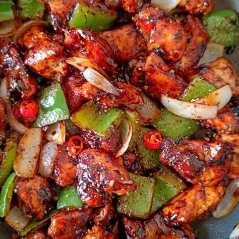 Easy Black Pepper Chicken Recipe - Spoons Of Flavor Easy Black Pepper Chicken, Black Pepper Chicken Recipe, Pepper Chicken Recipe, Black Pepper Chicken, Panda Express, Pepper Chicken, Chicken Recipe, Black Pepper, Peppers