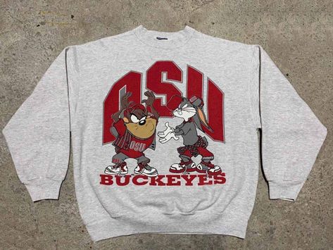 Ohio State Sweatshirt, Vintage Ohio State, Osu Buckeyes, Retro Graphic Tees, Ohio State Buckeyes, Ncaa Football, Ohio State, Looney Tunes, Trend Setter