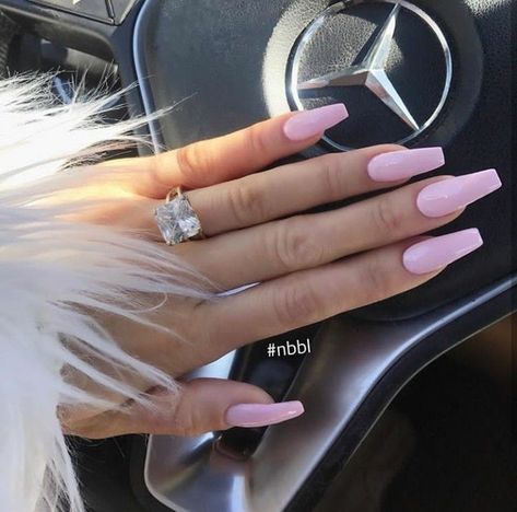 Lux Lifestyle, Light Pink Acrylic Nails, Ballerina Nails Designs, Matte Pink Nails, Nails Rose, Baby Pink Nails, Light Pink Nails, Nails Tumblr, Ballerina Nails