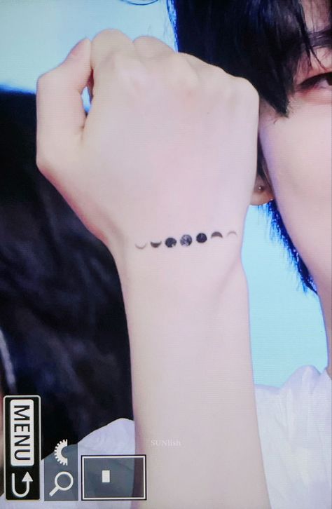 Sunoo Tattoo Ideas, Enhypen Tattoo Ideas Kpop, Enhypen Fate Tattoo, D Day Tattoo, Enhypen Inspired Tattoo, Enhypen Tatoos Ideas, Kpop Tattoos Ideas, Enhypen Bingo, Kpop Inspired Tattoos