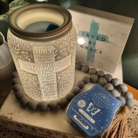 Trust In Him Warmer $40 Let your faith shine with this intricately detailed warmer that displays a divine glow when lit. https://ayr.app/l/DYU4 Scentsy Buddy Clips, Scentsy Bar, Scentsy Products, Scentsy Warmers, Scent Warmers, Trust In Him, Holiday Fragrance, Scentsy Party, Scentsy Wax Bars