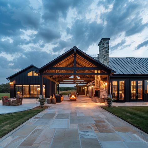 Barndominium Breezeways | Your Complete Guide Barndominium Interior, Barn House Interior, Barn Homes Floor Plans, Barn House Design, Barn Style House Plans, Dream Life House, Casa Country, Modern Barn House, Casa Exterior