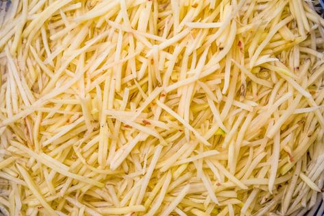 Freeze Potatoes, Freezing Potatoes, Homemade Hashbrowns, Freezing Vegetables, Frozen Hashbrowns, Freezing Food, Shredded Hash Browns, Frozen Potatoes, Shredded Potatoes