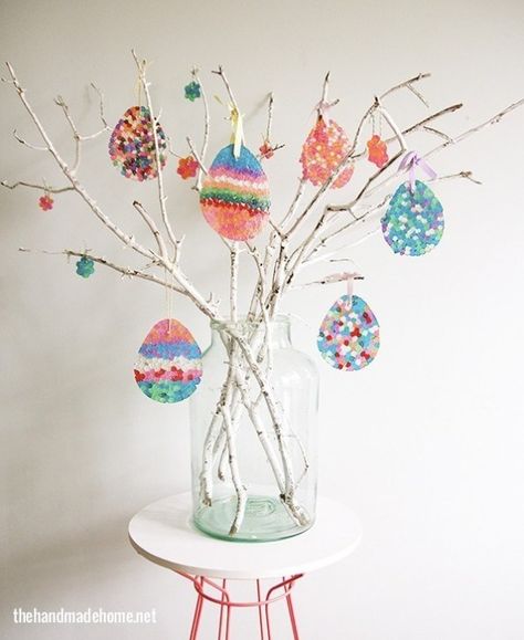 easter_egg_tree_sun_catchers Easter Egg Tree Diy, Easter Tree Diy, Easter Craft Activities, Unique Easter Eggs, Diy Tree Decor, Easter Egg Tree, Egg Tree, Easter Tree Decorations, Easy Easter Crafts