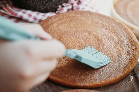 3 Fool-Proof Ways to Keep Your Cakes Moist After Baking How To Moisten A Cake, How To Make Cake More Moist, Moist Cake Tips, Fools Cake Recipe, How To Get Cakes To Bake Evenly, Keeping Cakes Moist, How To Keep Cakes Moist, How To Keep A Cake Moist, Keep Cake Moist