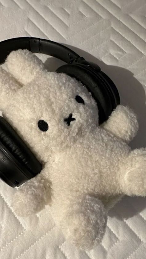 Miffy With Headphones, Cute Plushies, White Bunny, Cute Doll, Cute Stuffed Animals, White Aesthetic, Cute Bunny, Cute Stuff, Room Inspo