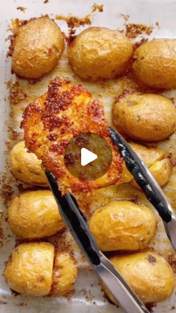 Mediterranean Diet Meal on Instagram: "🫒🥘 Oven Roasted Crispy Parmesan Crusted Potatoes.

💁‍♀️ Type "Potato" If You Want to Get More Recipes From @mediterraneandiet_meal

👋 Follow @mediterraneandiet_meal to Get Daily Mediterranean Recipes

👉 INGREDIENTS
4 small potatoes russets or gold
4 tbsp butter melted
1/3 cup parmesan cheese grated
1/2 tsp onion powder
1/2 tsp paprika
1 tsp salt
1/2 tsp pepper

INSTRUCTIONS
Wash and slice the potatoes in half.
Using a sharp knife, carefully score the inside of the potato surface.
In a baking dish, pour the melted butter, parmesan cheese, and seasonings into the bottom. Stir to combine and spread the paste evenly over the bottom of the baking dish.
Add in the potato halves, with the inside of the potato facing down in the parmesan paste.
Bake at 4 Small Potatoes Recipe Ovens, Crispy Parmesan Crusted Potatoes, Small Potatoes Recipe, Crusted Potatoes, Air Fryer Recipes Chicken Breast, Parmesan Crusted Potatoes, Crispy Parmesan Potatoes, Potato Face, Fridge Food