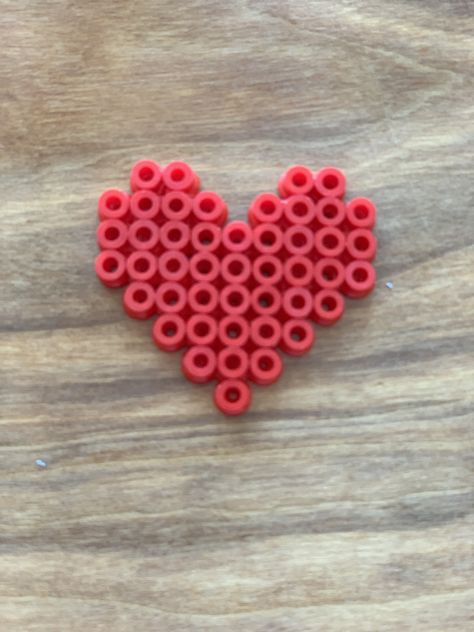 Small Heart Perler Bead Pattern, Perleplader Ideas Diy, Perler Bead Heart, Heart Perler Beads, Easy Perler Bead Patterns, Melty Bead Patterns, Easy Perler Beads Ideas, Perler Bead Templates, Perler Crafts