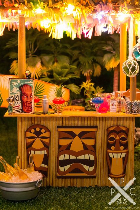 Tikki Bar Backyard Diy, Tiki Themed Backyard, Miniature Tiki Bar, Tiki Signs Diy, Tropical Bar Decor, Garden Tiki Bar, Tropical Theme Bar, Tiki Room Party, Outdoor Tiki Bar Ideas