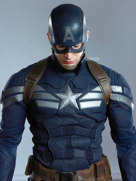 captain america Winter Soldier Suit, Steve Rogers Aesthetic, Hawkeye Comic, Captain America Suit, Stealth Suit, Captain America Cosplay, Captain Rogers, Steven Grant Rogers, Captain America Winter Soldier