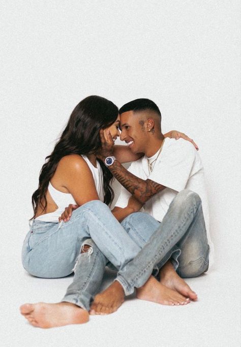 Couples Jeans Photoshoot, White Tee And Jeans Photoshoot Couple, White Shirt Blue Jeans Couple Photoshoot, Old School Couples Photoshoot, Anniversary Poses, Engagement Photo Shoot Poses, Valentine Minis, 2000s Photoshoot, Shooting Couple