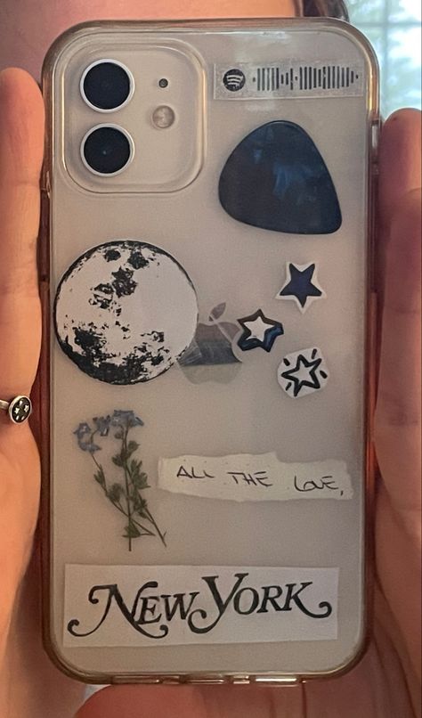 #phone#phonecase#phonecaseinspo#inspo#moon#blue#iphone#flowers Clear Phone Case Design, Diy Phone Case Design, Moon Blue, Blue Phone Case, Phone Decor, Are You Bored, Blue Iphone, Case Ideas, Pretty Phone Cases