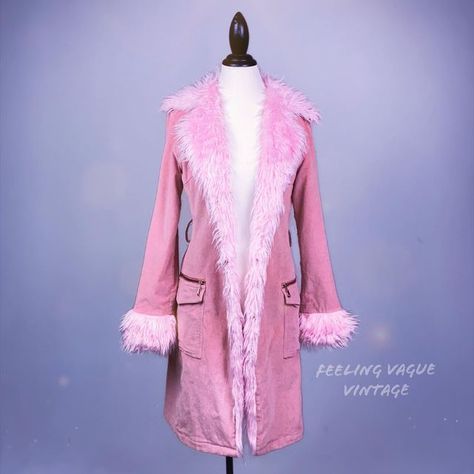 Feeling Vague Vintage on Etsy on Instagram: "💗The cutest 90’s Y2K pink corduroy coat with faux fur trim just listed! Shop now only at Etsy.com/shop/feelingvaguevintage (link in bio)💗" Faux Fur Trim Coat, Fur Lined Coat, Penny Lane Coat, Fur Trim Coat, Printed Flare Pants, Corduroy Coat, Pink Corduroy, Fashion Design Collection, Pink Fur