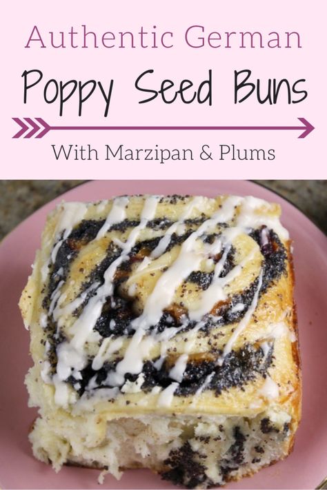 Poppyseed Roll Recipe, Poppyseed Filling, German Cuisine Recipes, Poppy Seed Buns, Breakfast Buns, Poppy Seed Filling, German Food Authentic, German Desserts, German Baking