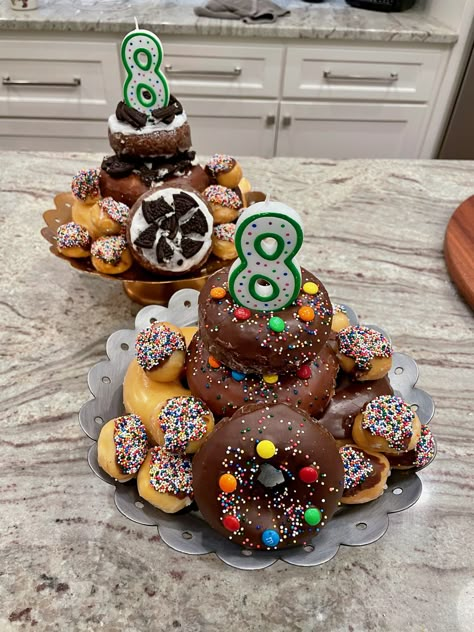 Doughnut Cakes Birthday, Donut Display Birthday, Doughnut Cake Ideas, Doughnut Cake Tower, Donut Stack Cake, Donuts Cake Birthday, Birthday Donuts Ideas, Donut Tower Birthday, Donut Cake Birthday