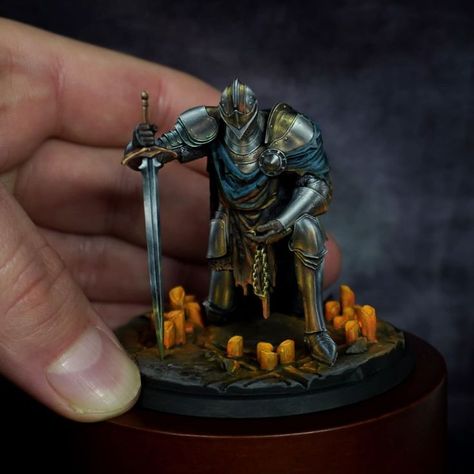 Fallen Knight, Dnd Crafts, Dnd Minis, Warhammer Figures, Miniature Bases, Warhammer Paint, Dungeons And Dragons Miniatures, D&d Miniatures, Finish Him