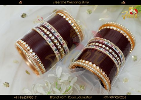 Beautiful Bridal Makeup, Wedding Bangles, Wedding Jewelry Sets Bridal Jewellery, Bridal Jewellery Inspiration, Bridal Chura, The Bangles, Casual College Outfits, Jewellery Inspiration, Bridal Bangles