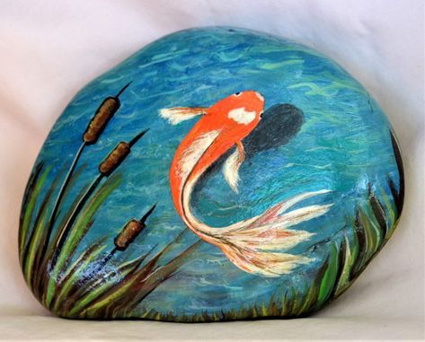 Pond Rocks, Fish Garden, Garden Rock Art, Painted Rocks Diy, Rock Painting Ideas Easy, Fish Sculpture, Rock Painting Patterns, Hand Painted Stones, Garden Painting