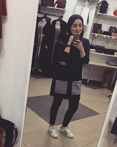 Styles Hijab, Hijab Look, Casual Hijab Outfit, Casual Hijab, Hijab Outfit, Mirror Selfie, Women's Fashion