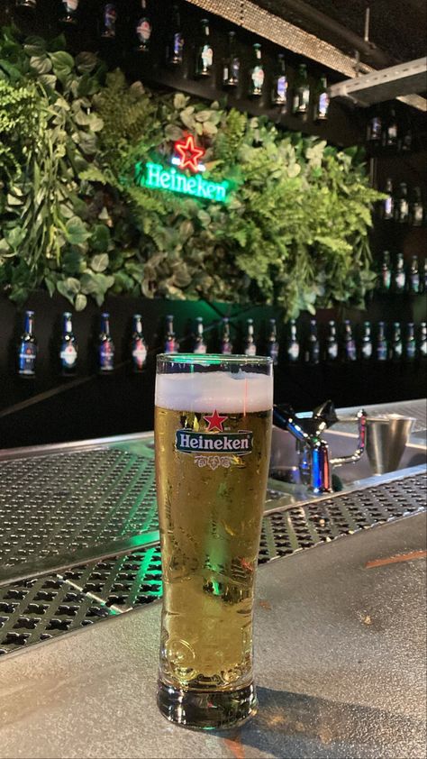 #heineken #experience #amsterdam #beer #netherlands #golden #draft #drink #alcohol #drink Heineken Beer Aesthetic, Heineken Amsterdam, Heineken Experience Amsterdam, Amsterdam Trip, Heineken Experience, Heineken Beer, Drink Alcohol, Amsterdam Travel, Road Trip Fun