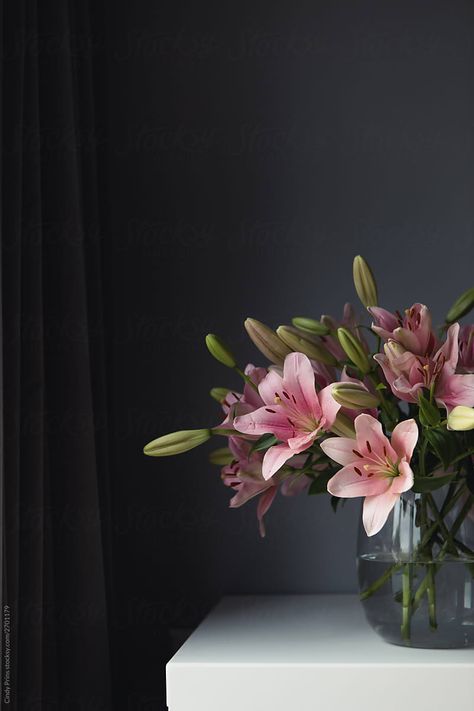 Pink Lilies, Boquette Flowers, Flower Vase Arrangements, Flower Iphone Wallpaper, Flowers Bouquet Gift, Nothing But Flowers, Relaxing Moments, Vase Arrangements, Flower Therapy