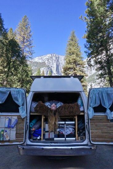 15 Things That Make Vanlife More Comfortable - tworoamingsouls Campervan Clothes Storage, Campervan Storage, Van Conversion Build, Best Campervan, Rv Van, Campervan Rental, Campervan Conversion, Fibreglass Roof, Build A Camper Van