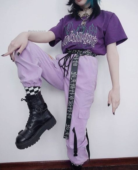 Cyberpunk Aesthetic Outfit, 90s Grunge Outfits, Outfit Ideas College, Cyberpunk Outfit, Punk Street Style, Techwear Outfits, Cyberpunk Fashion, Purple Outfits, Really Cute Outfits