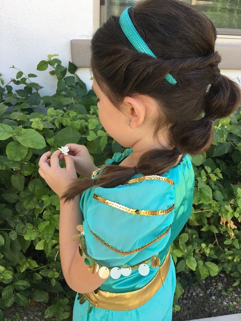 Jasmine Costume Kids, Princess Jasmine Hair, Princess Jasmine Makeup, Mermaid Costume Kids, Jasmine Makeup, Jasmine Hair, Ariel Hair, Princess Jasmine Costume, Disney Princess Hairstyles