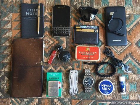 Gentleman Essentials, Mochila Edc, Blackberry Classic, Nivea Cream, What's In My Backpack, Nagasaki Japan, Everyday Bag Essentials, Travel Accessories For Men, Edc Bag