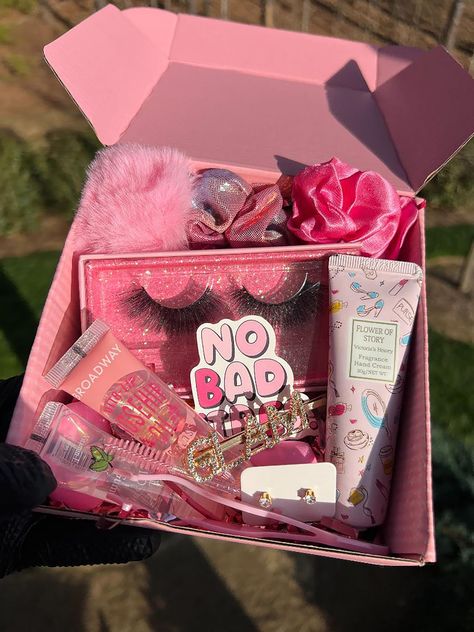 "Pretty In Pink Glam Girl Box Pack                                                                      PACK INCLUDES 🌷A Pair Of My Volume Luxe Lashes(1) 🌷Lip Gloss (squeeze tube)(2) 🌷lash applicator(1) 🌷Lash Brush(1) 🌷Lash Glue(1) 🌷Lip Moisture Gel Mask(1) 🌷Pink  Fluffy Keychain(1) 🌷Sparkle And Bling \"GLAM\" Hair Pin(1) or \"LOVE\" Bling Hair Pin(1) 🌷Scrunchie(2) 🌷Hand Lotion(1) 🌷Stainless Steel Round Cubic Zircon Diamond Stud Earrings(1 Pair) 🌷1 Color Polish Random Color of (My Ch Bag Makeup, Good Christmas Gifts For Mom, Pink Themed Gift Basket Birthday, Pink Charms Bracelets For Birthday Gift, Diy Small Business Ideas Products, Pink Rhinestone Beaded Bracelet As Gift, Beauty Box Gift Pink, Lash Boxes, Small Business Ideas Products