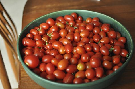 cherry tomatoes from Little Acre Homestead Food In Jars, Acre Homestead, Canned Food Storage, Canning Tips, Tomato Jam, Small Tomatoes, Home Canning, Meals In A Jar, Garden Recipes