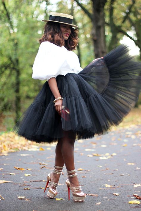 Tutu En Tulle, Tulle Skirts Outfit, Tule Rok, Gonna In Tulle, Skirt Tutu, Ruffle Hem Skirt, Tulle Skirts, Hem Skirt, Layered Skirt