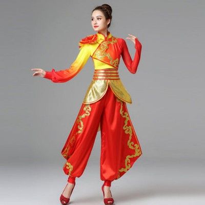 Dragon Dance Costume, Chinese Dragon Dance, Art Costumes, Nutcracker Costumes, Umbrella Dress, Asian Clothing, Dancer Dress, Dragon Dance, Princess Cosplay