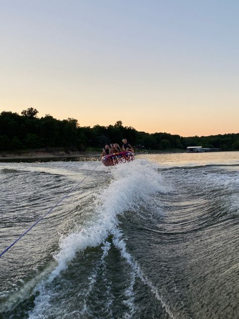 Tubing On The Lake, Boat On Lake, Summer Boats, Lake Days, Lake Day, River Trip, Boat Life, Lake Trip, Summer Lake