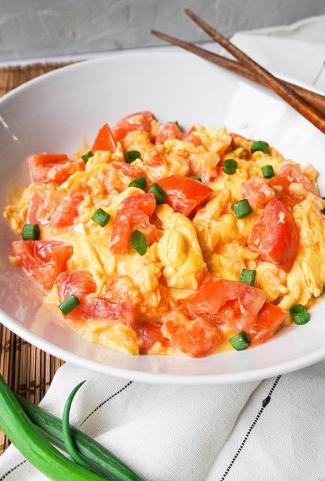 Egg And Tomato Stir Fry, Tomatoe Egg Stir Fry, Tomatoes With Eggs, Chinese Tomato And Egg Recipes, Chinese Tomato Egg Recipe, Tomato Egg Recipe, Egg Stir Fry, Egg And Tomato, Eggs With Tomatoes