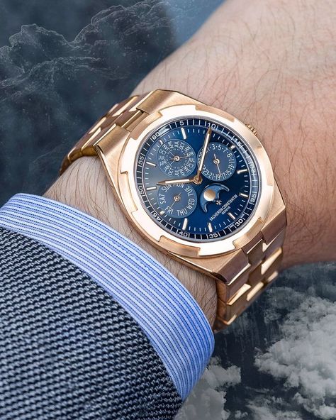 Vacheron Constantin Overseas, Top Watches For Men, Pink Gold Bracelet, Unique Watches, Luxury Watch Brands, Vacheron Constantin, Hand Accessories, Dream Watches, Best Watches For Men