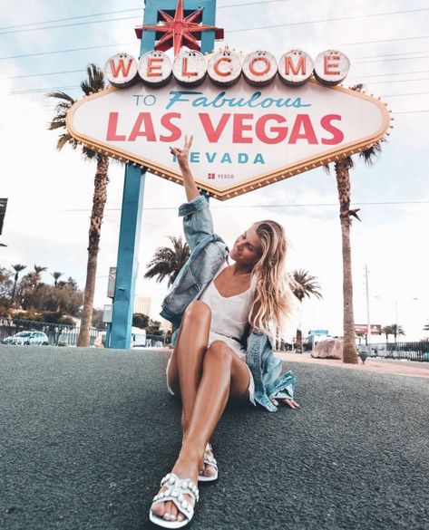 Las Vegas Trip Planning, Vegas Trip Planning, Las Vegas Pictures, Vegas Girls Trip, Las Vegas Outfit, Las Vegas Photography, Las Vegas Sign, Vegas Sign, Las Vegas Vacation