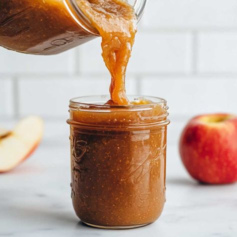 Slow Cooker Apple Butter Hard Tack Recipe, Recipe With Apples, Apple Butter Crock Pot, Slow Cooker Apple, Slow Cooker Apple Butter, Sweet Sauces, Apple Butter Recipe, Slow Cooker Apples, Cookie Craft