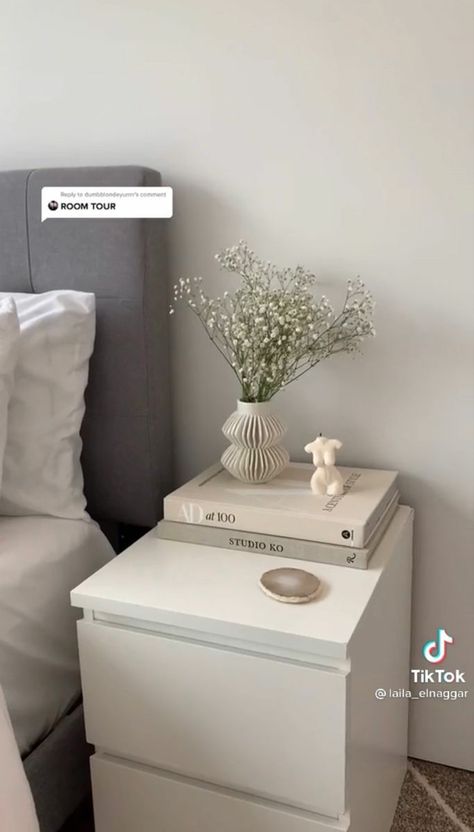 Room Night Stand Ideas, Light Bedroom Dark Accents, Bathroom Riser Tray, Side Table Bedroom Aesthetic, Minimalist Bedside Table Decor, Aesthetic Furniture Bedroom, Clean White Room Aesthetic, Mounted Tv Decor Bedroom, Makeup Desk Decor