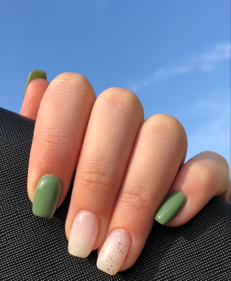 Ombre Green Nails Short, Pastel Green Nails With Glitter, Soft Green Nails Acrylic, Tea Green Nails, Prom Nails Light Green, Medium Green Nails, Green Nails Round, Avocado Green Nails, Classy Green Nails