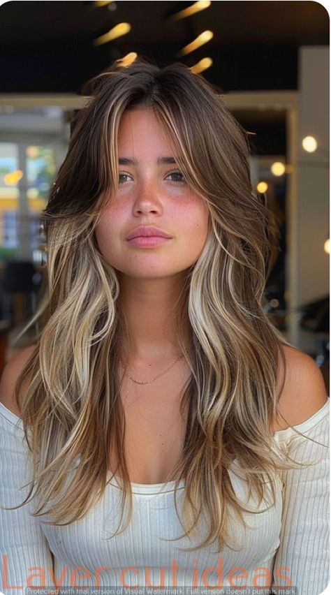 Long Hair With Short Top Layers, Long Hair Brown Highlights, Natural Wavy Layered Hair, Razor Cut Hairstyles Long, Easy Haircuts For Long Hair, December Hair, Rambut Brunette, Haircuts For Long Hair With Layers, Hair Inspiration Long