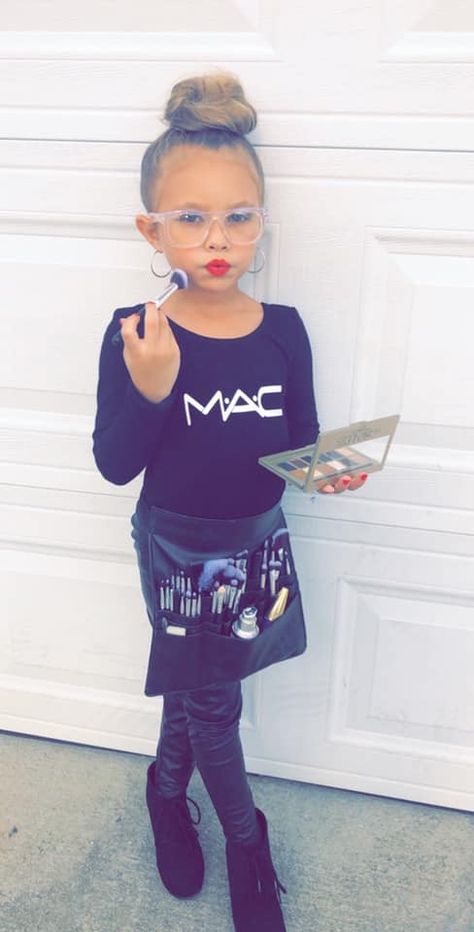 Makeup Artist Costume For Kids, Dress As Your Career Day, Diy Career Day Outfits For Kids, Dress Up As A Teacher For Career Day, Artist Career Day Costume, Career Day Ideas Costumes, Career Day Outfit For Kids, Career Dress Up Day At School, Diy Career Day Costumes For Kids