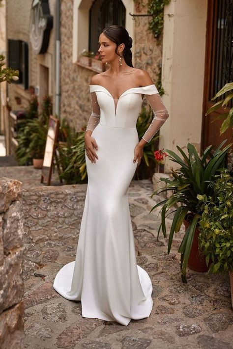 Wedding Dress With Pearl Sleeves, Aqua Wedding Dress, Wedding Dress With Detachable Sleeves, Convertible Wedding Dress, Pearl Sleeves, Convertible Wedding Dresses, Detachable Train Wedding Dress, Off The Shoulder Wedding Dress, Shoulder Wedding Dress