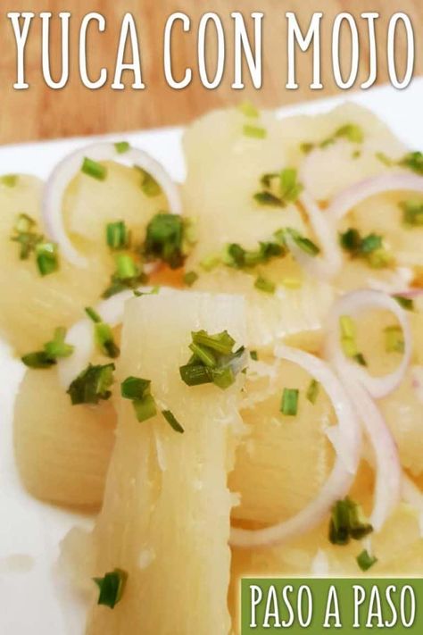 Yuca Al Mojo, Yucca Recipe, Cuban Recipe, Yuca Recipes, Dominicano Recipes, Panamanian Food, Bolivian Food, Recetas Puertorriqueñas, Cuban Dishes