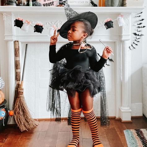 2022 Costumes, Witch Costume Diy, Sibling Halloween Costumes, Epic Halloween Costumes, Halloween Costume Toddler Girl, Classy Halloween Decor, Neil Patrick, Neil Patrick Harris, Diy Halloween Costumes Easy