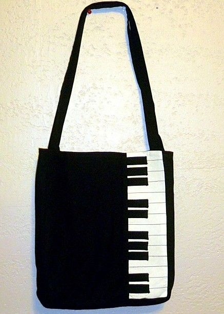 Unusual Handbags, Music Bag, Diy Bag Designs, Painted Tote, Diy Bags Patterns, Baby Cardigan Knitting Pattern, Music Items, Patchwork Bags, Bag Patterns To Sew