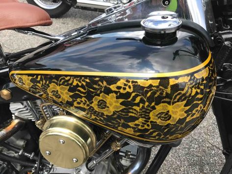 Harley Davidson Custom Bike, Custom Motorcycle Paint Jobs, Motorcycle Paint, Custom Paint Motorcycle, Motorcycle Paint Jobs, Motorcycle Illustration, Dream Bike, Motorcycle Wallpaper, Softail Deluxe