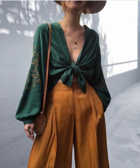 Detail Couture, Mode Hippie, Estilo Hippie, Chique Outfits, Mode Boho, Bohol, Mode Inspo, Hippie Outfits, Looks Chic